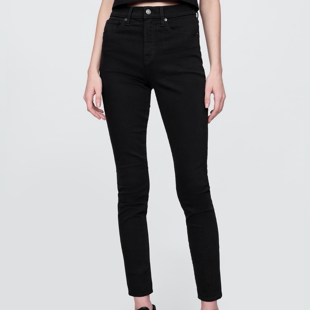GAP Black Skinny Jeans